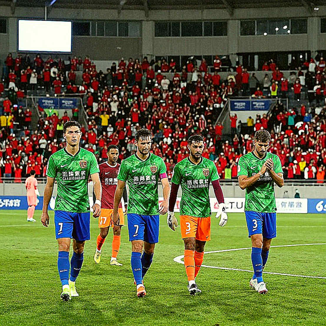Gakpo's Ankle, the Invoice of an International Break, and a Manager Named Wrong
